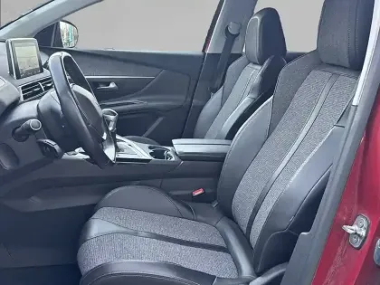 Photo 10 Peugeot 3008 Gén. II Ph1 Allure 5