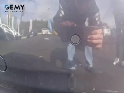 Photo 20 Peugeot 208  1.6 BlueHDi 75ch S&S BVM5