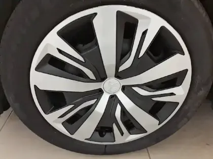 Photo 54 Peugeot 208  PureTech 75 S&S BVM5