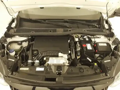 Photo 23 Peugeot 2008 Gén. II Ph1 NG GT 5