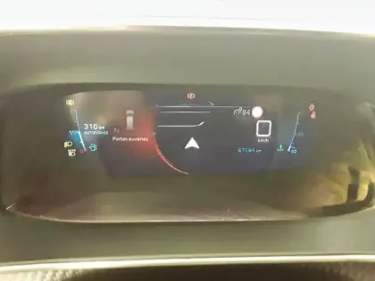 Photo 9 Peugeot 2008 Gén. II Ph1 NG GT 5