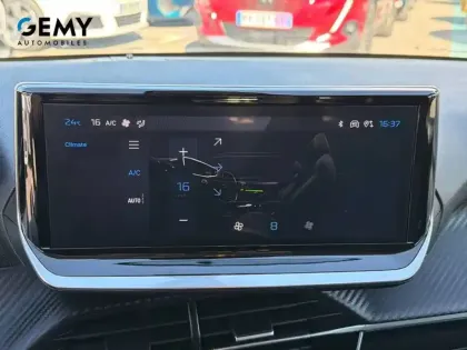 Photo 53 Peugeot 208  Hybrid 100 e-DCS6