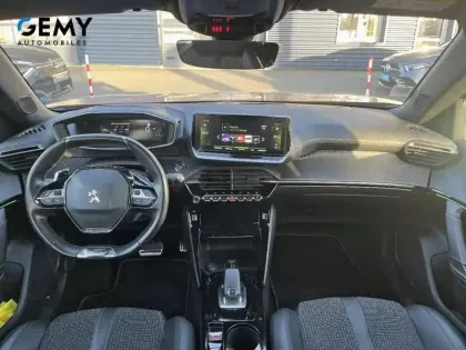 Photo 7 Peugeot 2008  PureTech 130 S&S EAT8