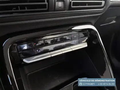 Photo 21 Citroën C3  Turbo 100 ch BVM6