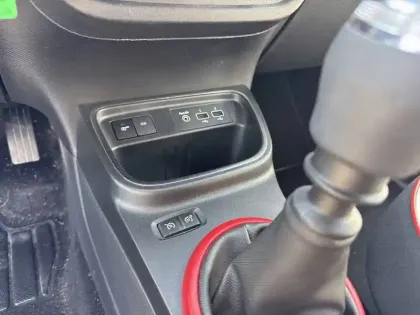 Photo 17 Renault Twingo  III TCe 95