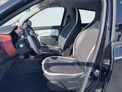 Photo 10 Renault Twingo  III TCe 95