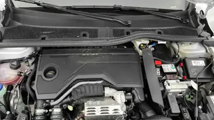 Photo 21 Peugeot 208  Hybrid 110 ch e-DCS6