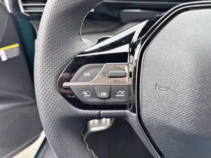 Photo 54 Peugeot 308  Hybrid 145 e-DCS6