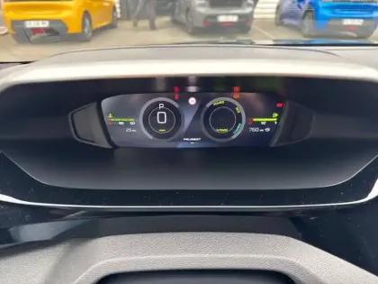 Photo 49 Peugeot 308  Hybrid 145 e-DCS6