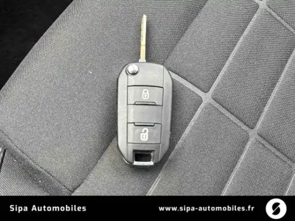 Photo 14 Citroën C3  Turbo 100 ch BVM6