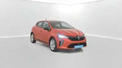 Photo 25 Renault Clio  E-Tech full hybrid 145