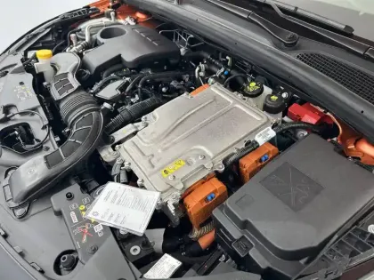Photo 43 Renault Clio  E-Tech full hybrid 145