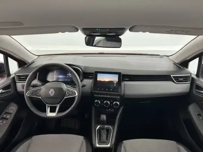 Photo 45 Renault Clio  E-Tech full hybrid 145