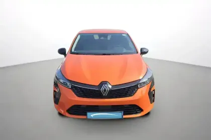 Photo 10 Renault Clio  E-Tech full hybrid 145