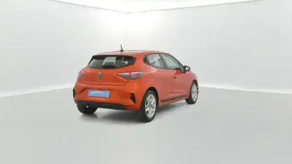 Photo 22 Renault Clio  E-Tech full hybrid 145