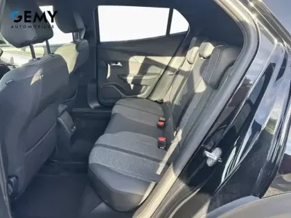 Photo 27 Peugeot 2008  Hybrid 145 e-DCS6