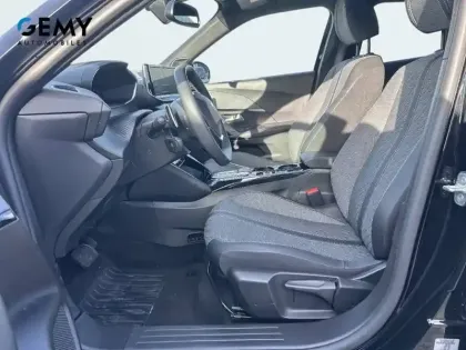 Photo 26 Peugeot 2008  Hybrid 145 e-DCS6