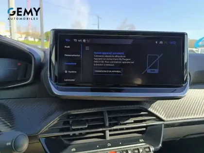 Photo 19 Peugeot 208  Hybrid 100 e-DCS6