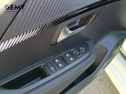 Photo 12 Peugeot 208  Hybrid 100 e-DCS6