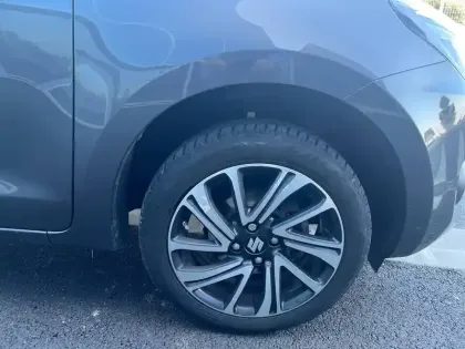 Photo 15 Suzuki Swift  1.2 Dualjet Hybrid AllGrip