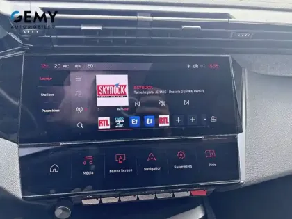 Photo 13 Peugeot 308  PureTech 130ch S&S EAT8