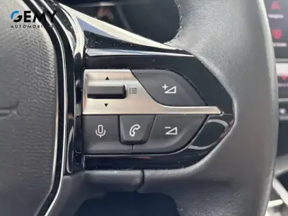 Photo 20 Peugeot 308  PureTech 130ch S&S EAT8