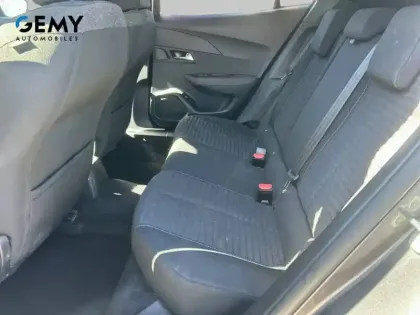 Photo 43 Peugeot 2008  PureTech 100 S&S BVM6