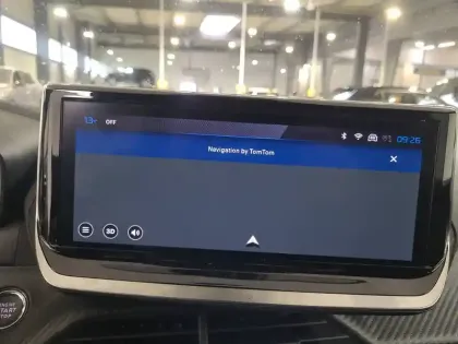 Photo 12 Peugeot 2008  Hybrid 145 e-DCS6