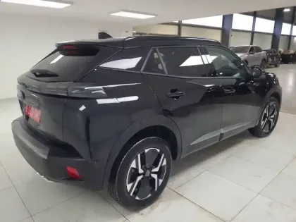 Photo 5 Peugeot 2008  Hybrid 145 e-DCS6