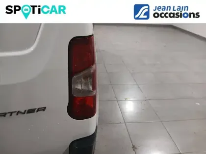 Photo 16 Peugeot Partner  FOURGON M 600 KG ESSENCE 110 S&S BVM6