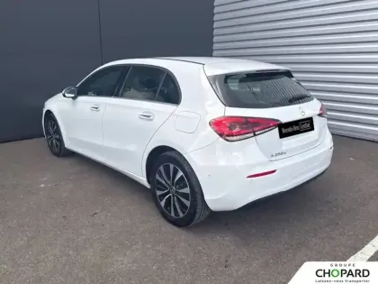 Photo 34 Mercedes Classe A  250 e 8G-DCT