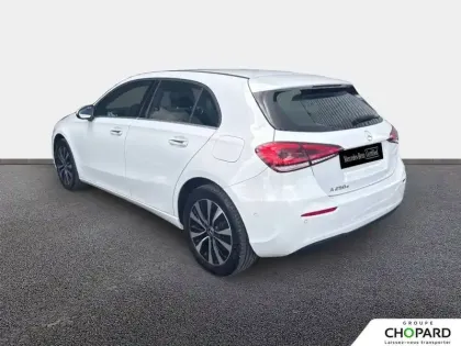 Photo 6 Mercedes Classe A  250 e 8G-DCT