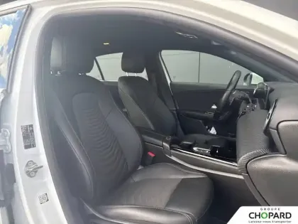 Photo 12 Mercedes Classe A  250 e 8G-DCT