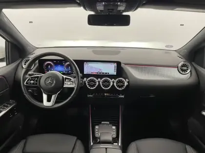 Photo 24 Mercedes Classe B  250 e 8G-DCT