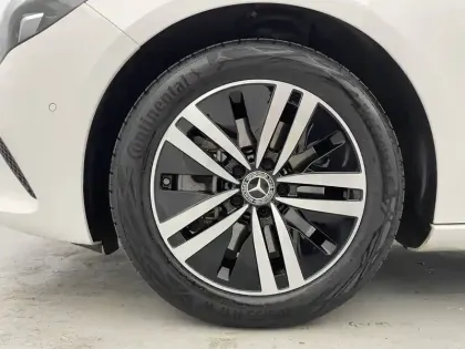 Photo 17 Mercedes Classe B  250 e 8G-DCT