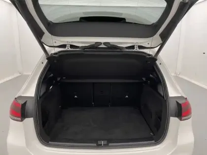 Photo 13 Mercedes Classe B  250 e 8G-DCT