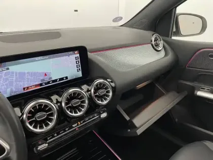 Photo 34 Mercedes Classe B  250 e 8G-DCT