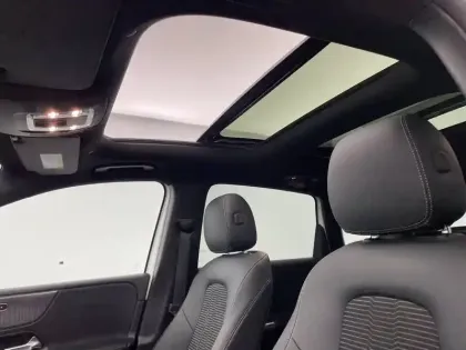 Photo 29 Mercedes Classe B  250 e 8G-DCT