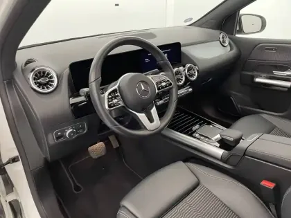 Photo 30 Mercedes Classe B  250 e 8G-DCT