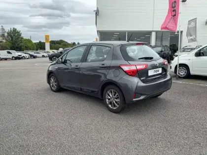 Photo 16 Toyota Yaris  Hybride 100h