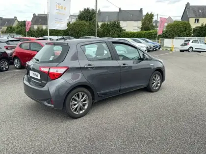 Photo 17 Toyota Yaris  Hybride 100h