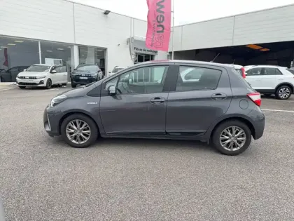 Photo 11 Toyota Yaris  Hybride 100h