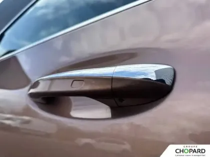 Photo 27 Mercedes GLA  250 e 8G-DCT