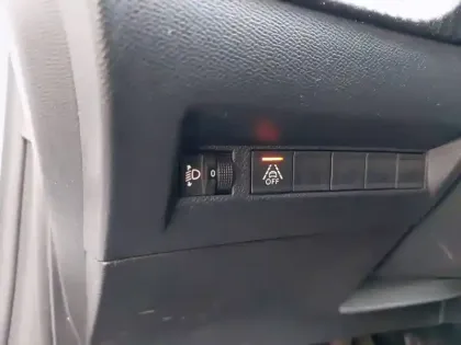 Photo 20 Peugeot 208 Gén. II Ph1 NG Style 5