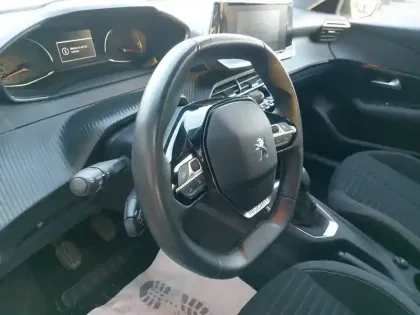 Photo 29 Peugeot 208 Gén. II Ph1 NG Style 5