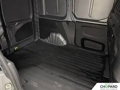 Photo 18 Peugeot Partner  FOURGON STANDARD 650 KG BLUEHDI 130 S&S BVM6