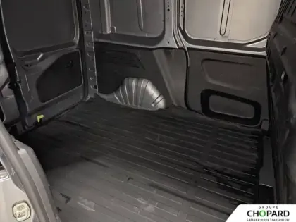 Photo 17 Peugeot Partner  FOURGON STANDARD 650 KG BLUEHDI 130 S&S BVM6