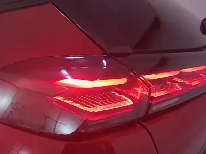 Photo 16 Peugeot 2008  Hybrid 145 e-DCS6