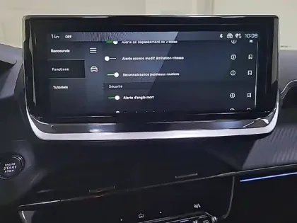 Photo 22 Peugeot 2008  Hybrid 145 e-DCS6