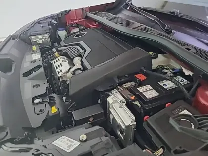 Photo 14 Peugeot 2008  Hybrid 145 e-DCS6